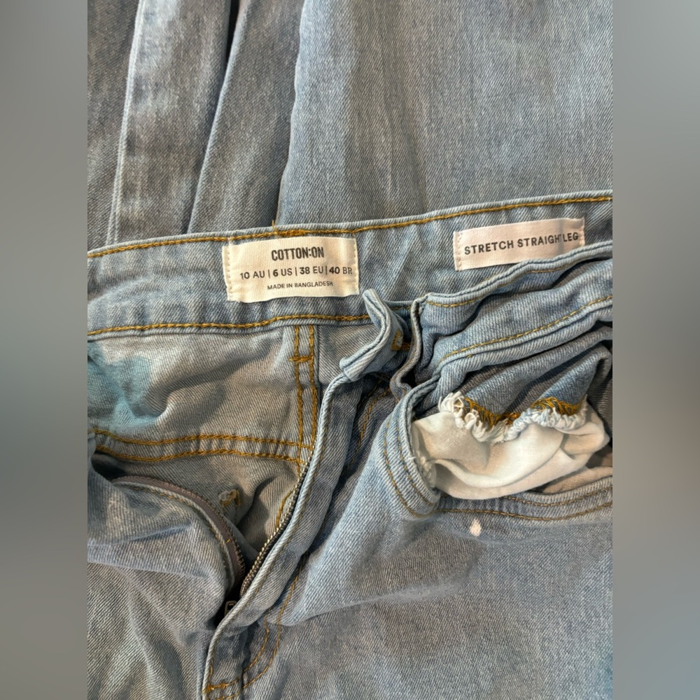 COTTON ON STRETCH STRAIGHT LEG JEANS SIZE 6 NEVER WORN